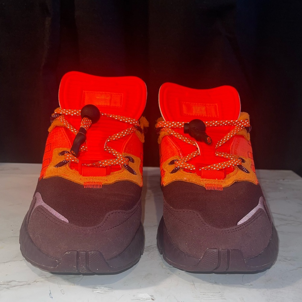 2020
Ivy Park x Nite Jogger 'Maroon'